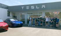 Besuch bei Tesla